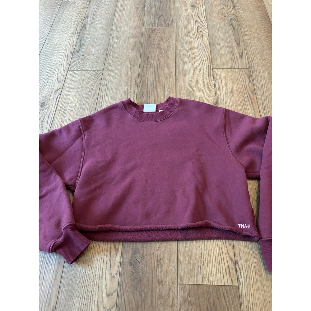 Aritzia TNA crewneck